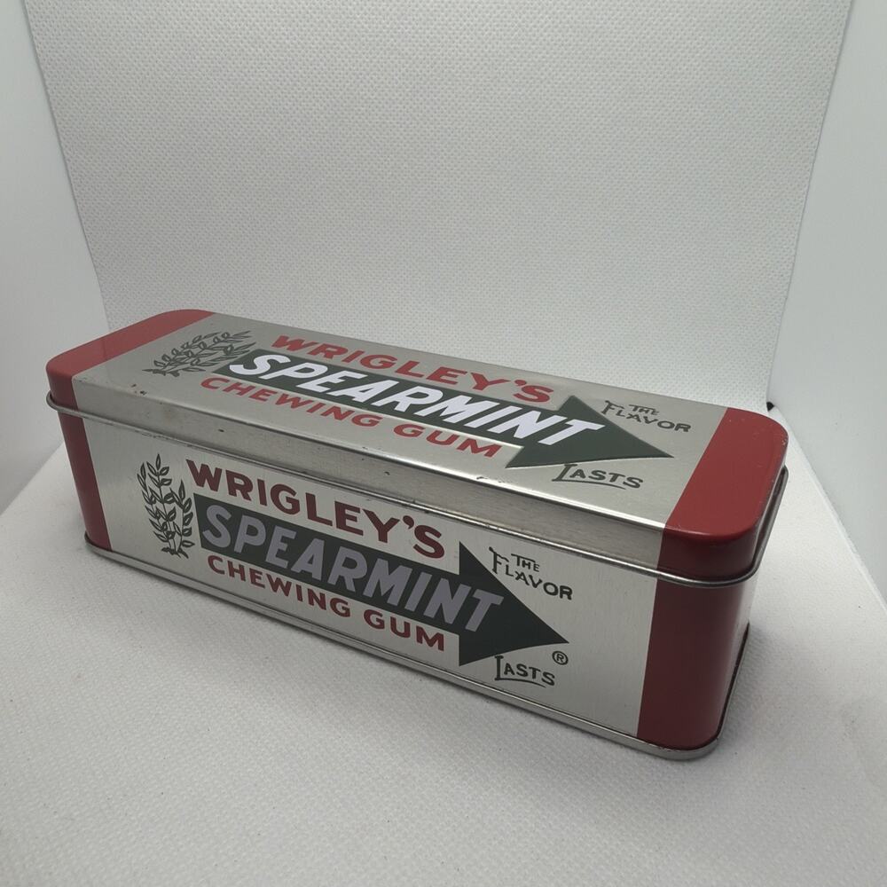 Retro Collectible Wrigley’s Spearmint Chewing Gum Tin, Empty
